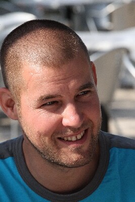 Click here for a bigger version of 'SYNOPHOTO_THUMB_XL.jpg'