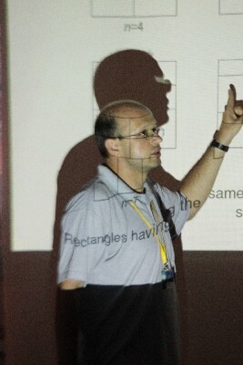 Click here for a bigger version of 'SYNOPHOTO_THUMB_XL.jpg'